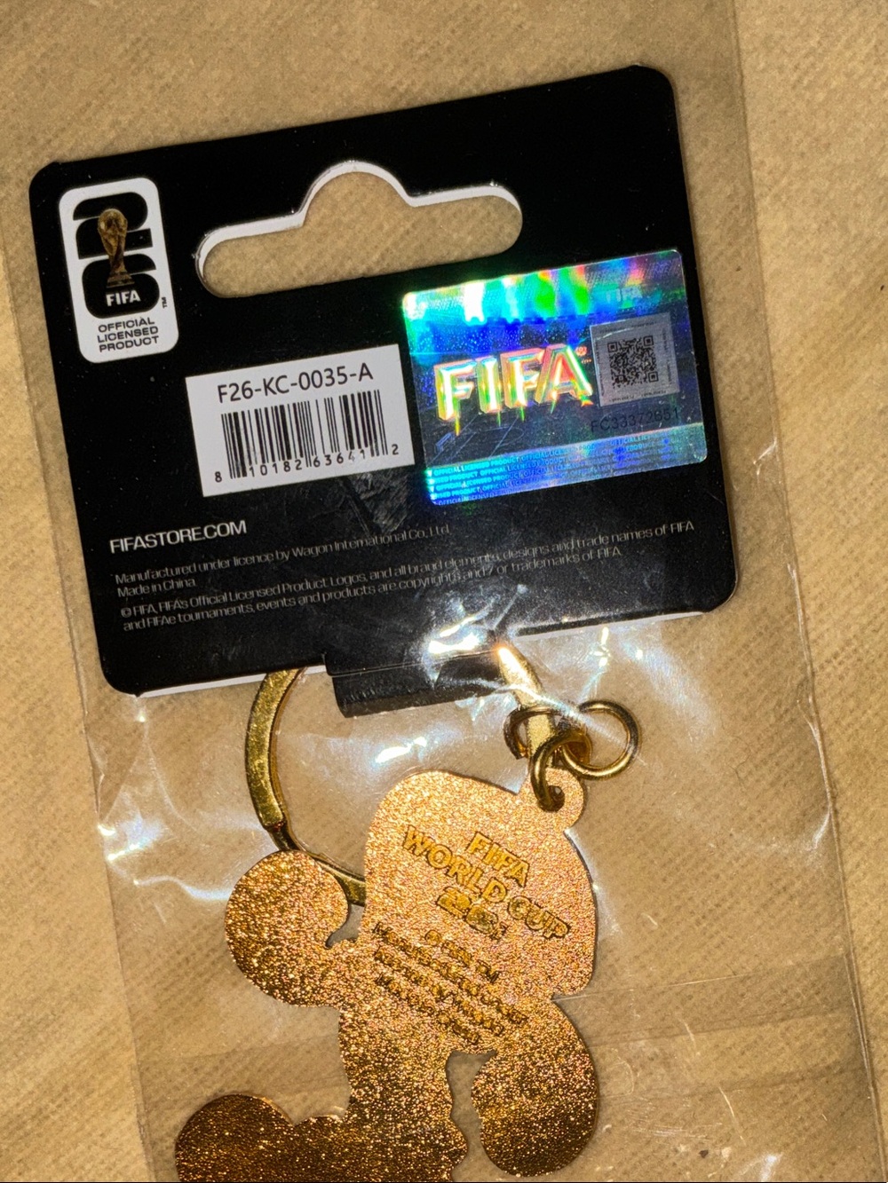 FIFA NWT Gold Eagle Mascot Keychain - Blue/White - Picture 2 of 2